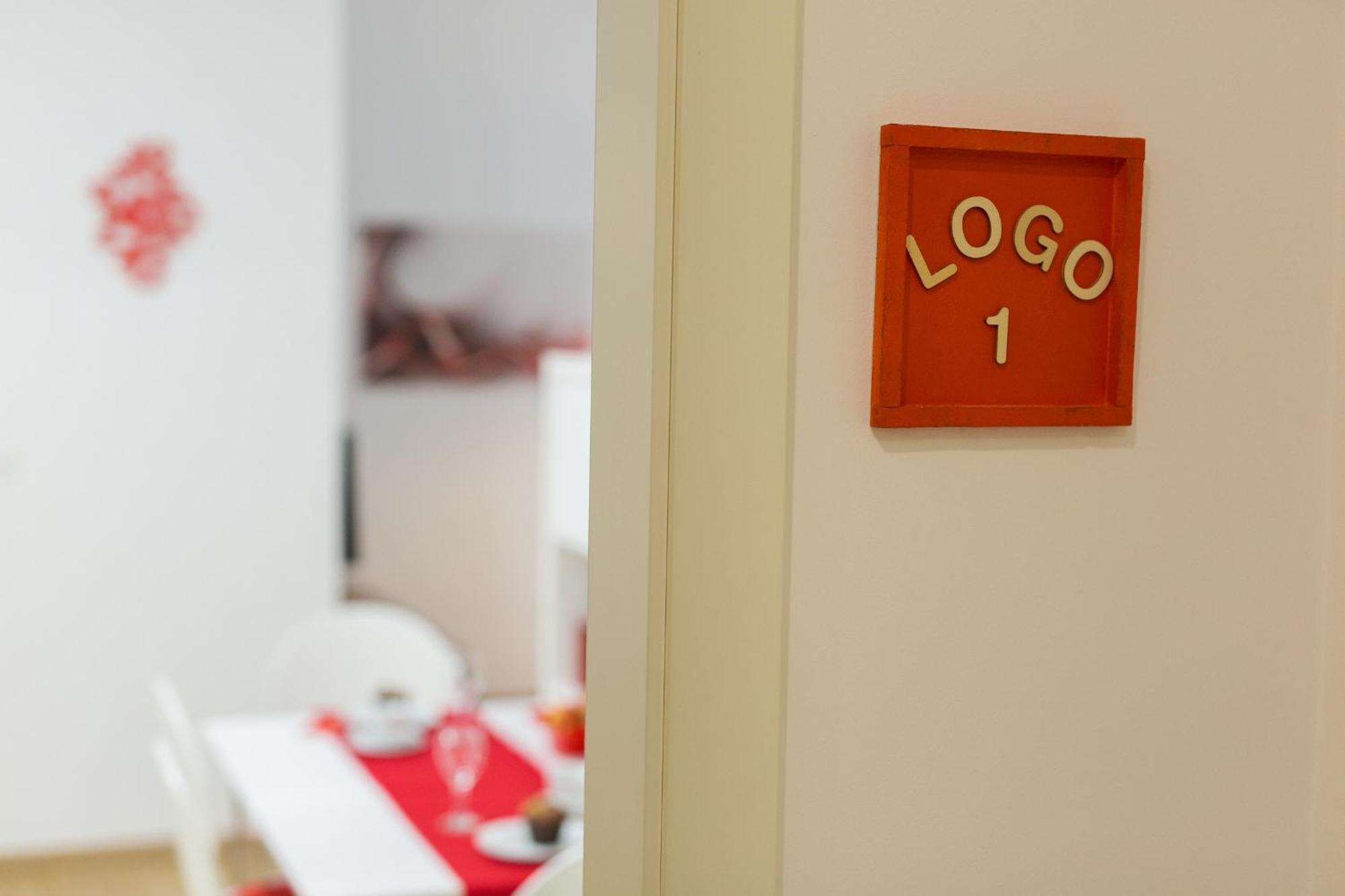 Logo Apartments 5 Min Walk To Main Square Zagreb Rum bild
