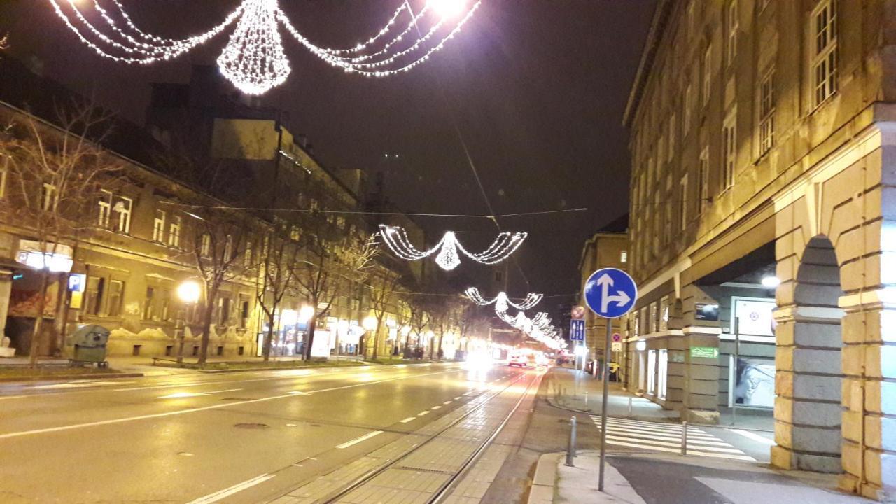 Logo Apartments 5 Min Walk To Main Square Zagreb Exteriör bild